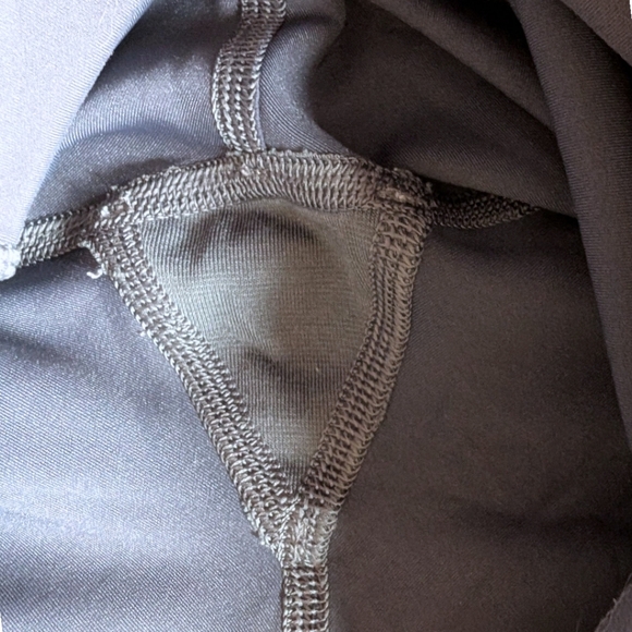 Lululemon In Movement 7/8 Tight *Everlux 25" Blue Tied Rel: 04/18 Women's 10 - Picture 10 of 12